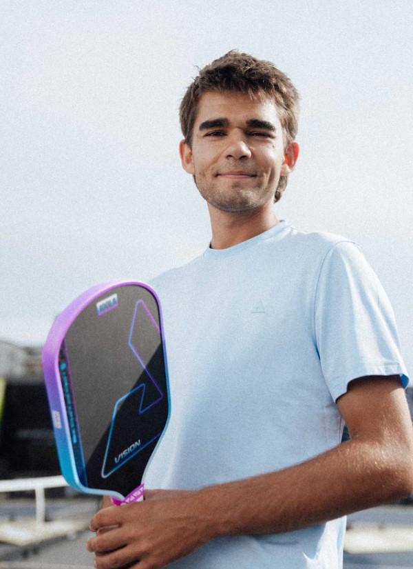 1-694cfe00a294a Review vợt pickleball Joola Hyperion Double Vision: Thiên về kiểm soát, ổn định và cảm giác bóng 767215