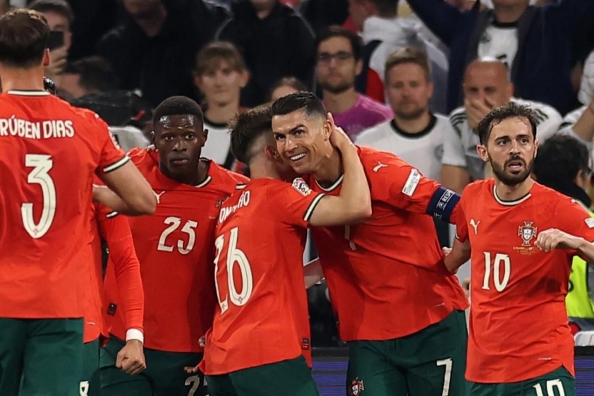 504156654_1279264186896224_1158605658714739864_n-68410d433d0ff Cristiano Ronaldo biểu tượng sống của bóng đá thế giới. Ảnh: Selecoes de Portugal