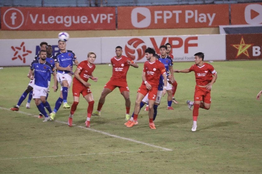 540136032_4259056930989932_6754191789722494612_n-68b300dd8a873 Trực tiếp Viettel 2-0 Becamex TPHCM: Chủ nhà thăng hoa 695262
