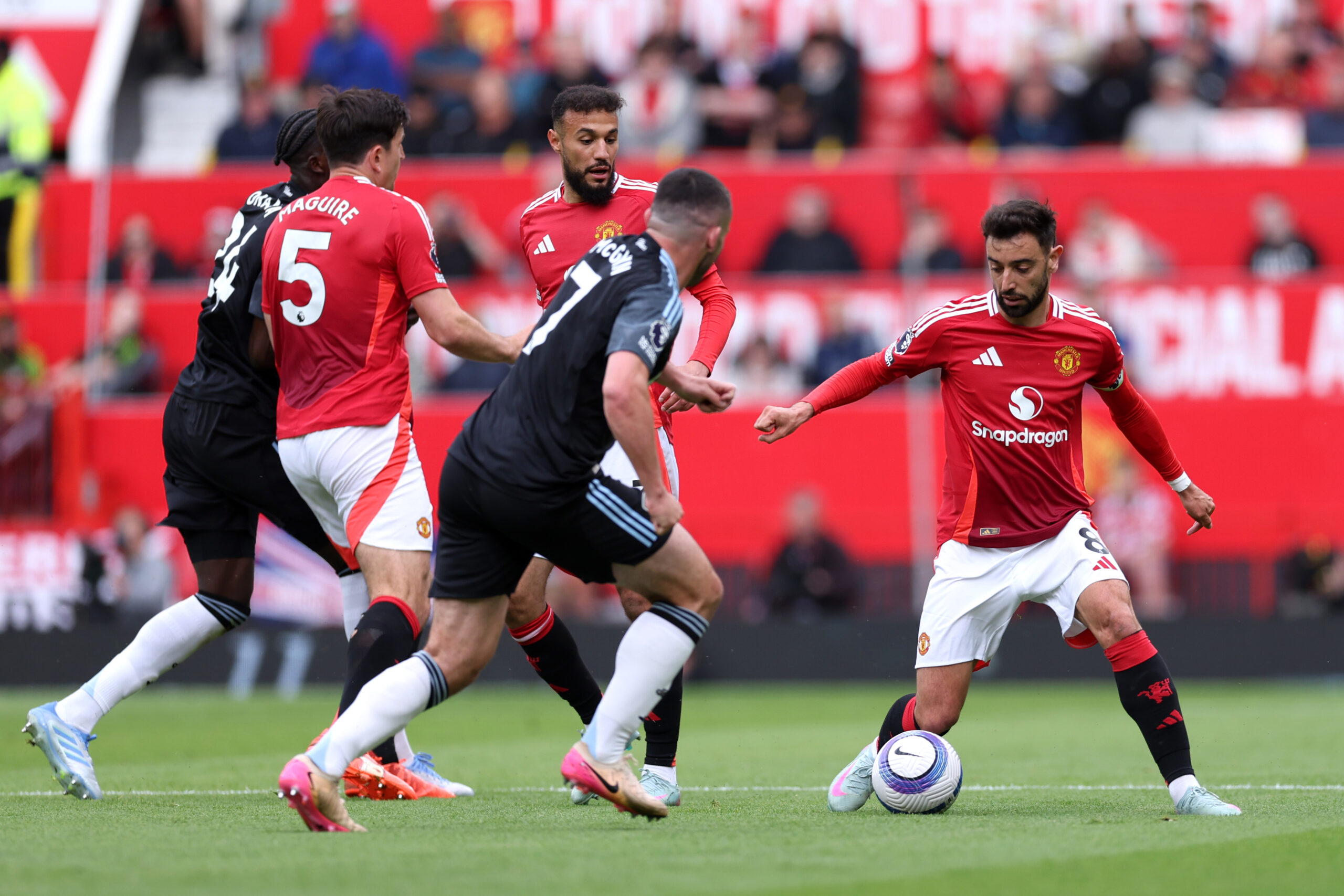 manchester-united-fc-v-aston-villa-fc-premier-league-scaled-1