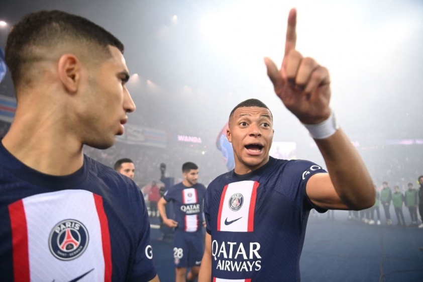 nong-giang-hoa-bat-thanh-psg-ep-buoc-mbappe-cam-ket-tuong-lai-204736 NÓNG: Giảng hòa bất thành, PSG ép buộc Mbappe cam kết tương lai 204736