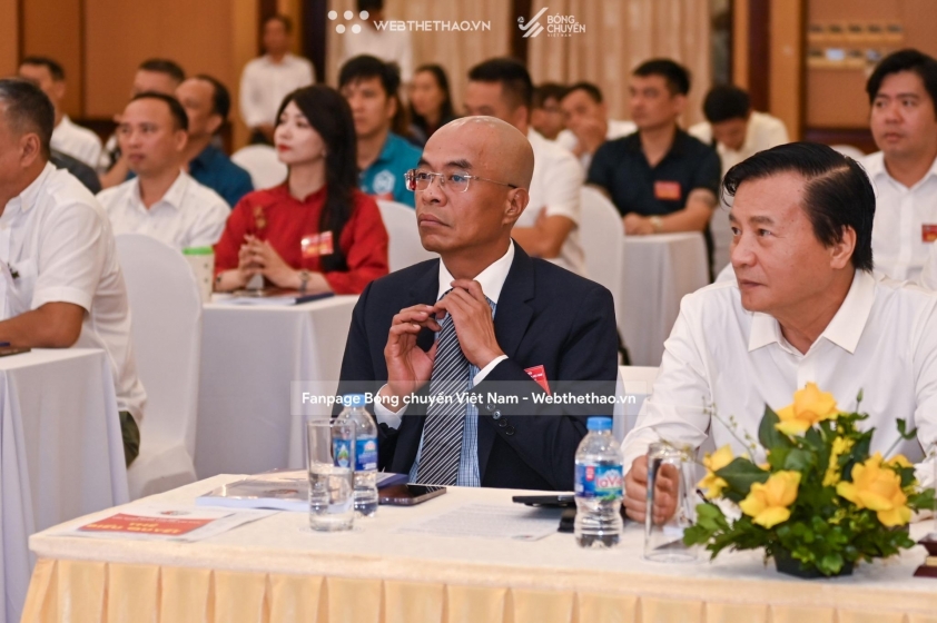 681334287_1573115954814540_4162528787384179425_n-69f066eed2545 Bóng chuyền Việt Nam đón tân chủ tịch, BLV Quang Huy là 'phó tướng'