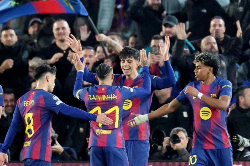 bar-69bbbd5d53d79 Cơn cuồng phong tại Camp Nou: Ngày La Masia mở hội và nỗi ám ảnh bám buộc 'Chích chòe' 809174