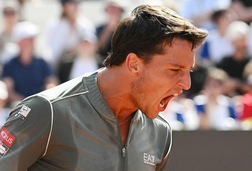 Zverev thua kiểu đẳng cấp ở Rome Masters, lại đổ lỗi cho ngoại cảnh 833362