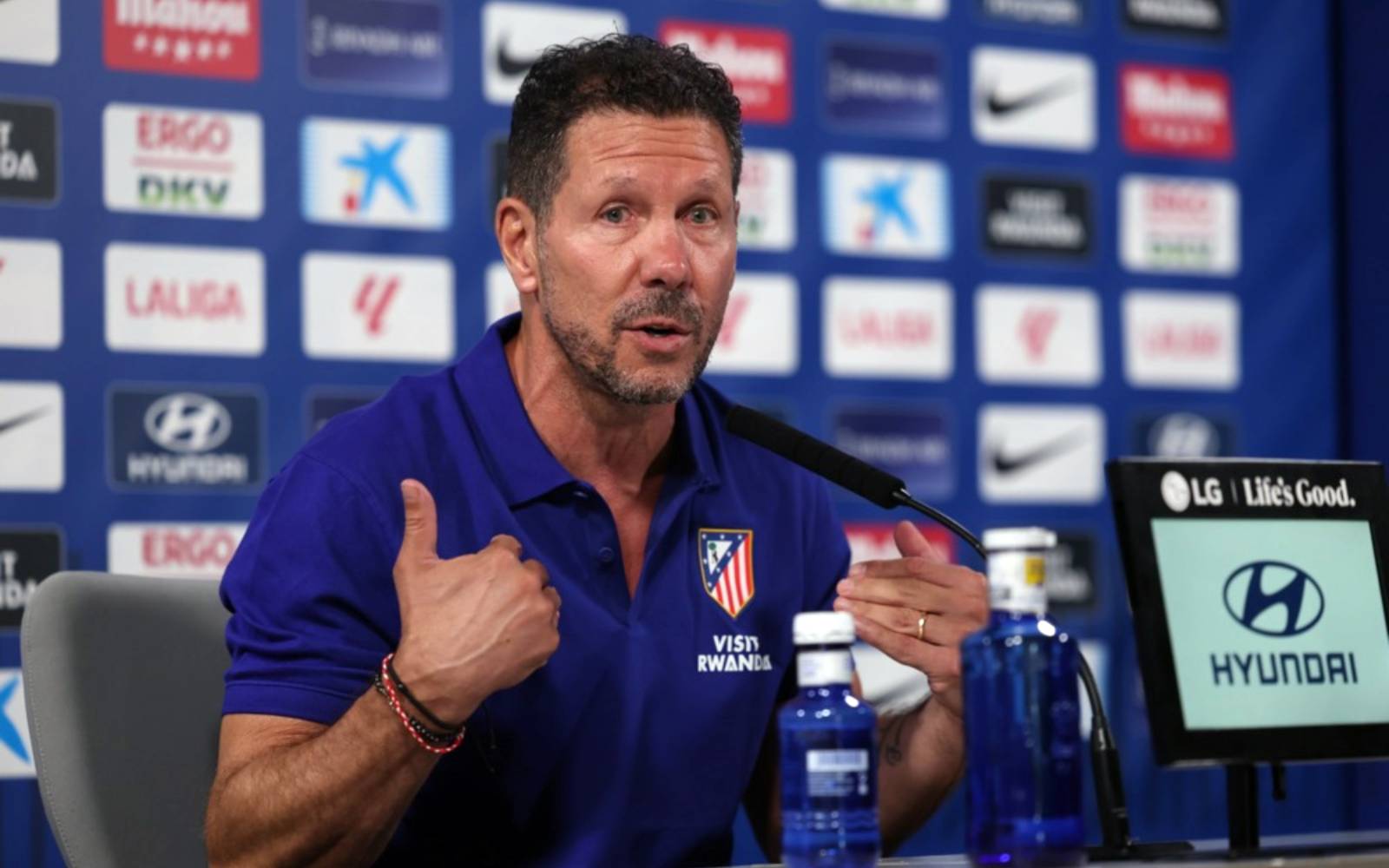 Simeone bất ngờ hé lộ kế hoạch dùng Julian Alvarez trước Liverpool